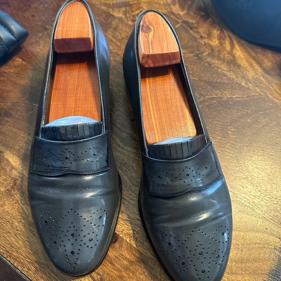 Salvatore Ferragamo shoes size 8 EUC Grey patent leather. - Picture 8 of 8